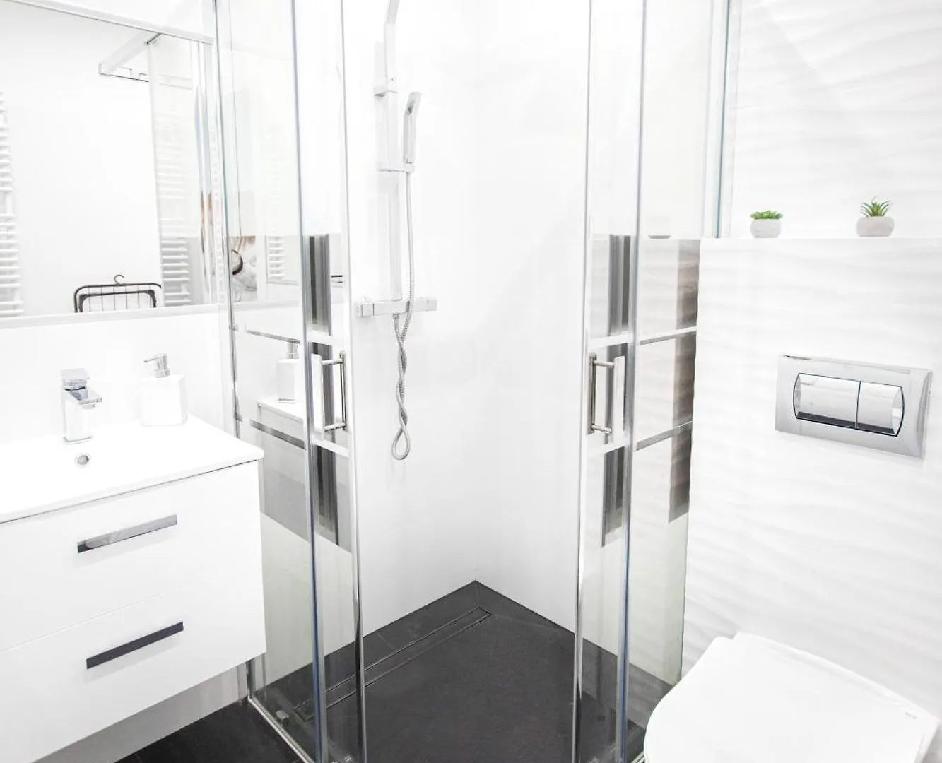 Lovely Studio Close To The Center. Free Parking Warsaw